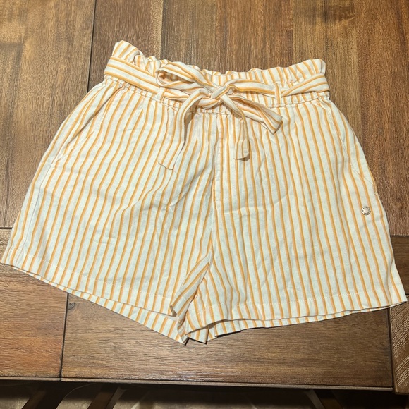 Roxy Pants - New Roxy shorts
